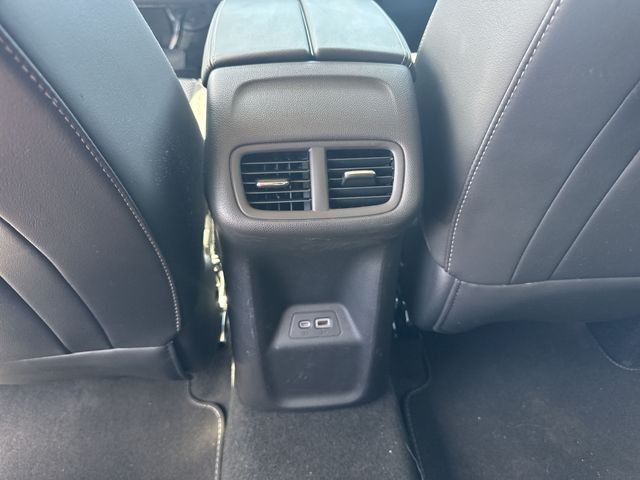 Buick Envision Vehicle Full-screen Gallery Image 24