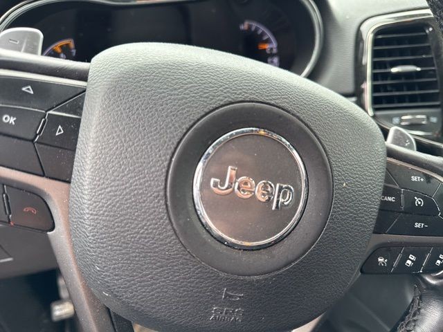 Jeep Grand Cherokee Vehicle Full-screen Gallery Image 09