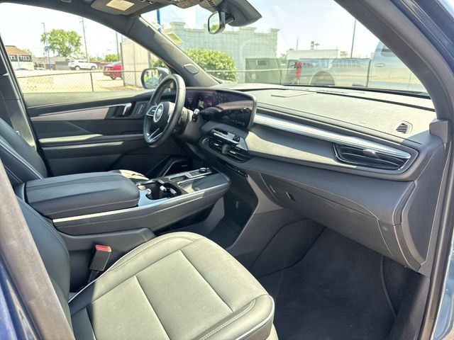 Buick Enclave Vehicle Full-screen Gallery Image 33