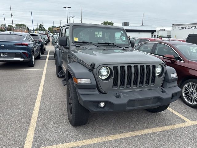 Jeep Wrangler Unlimited Vehicle Full-screen Gallery Image 03