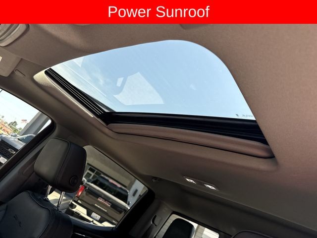 GMC Sierra 1500 Vehicle Full-screen Gallery Image 23