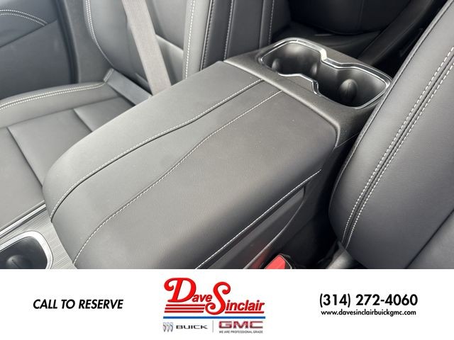 GMC Acadia Vehicle Full-screen Gallery Image 21