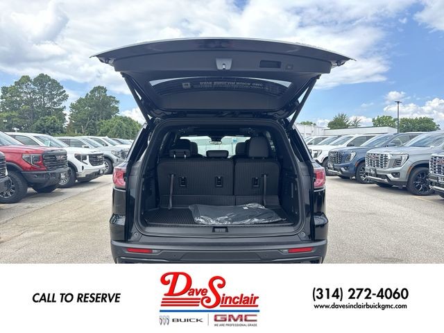 GMC Acadia Vehicle Full-screen Gallery Image 25