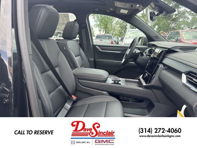 GMC Acadia Vehicle Full-screen Gallery Image 26