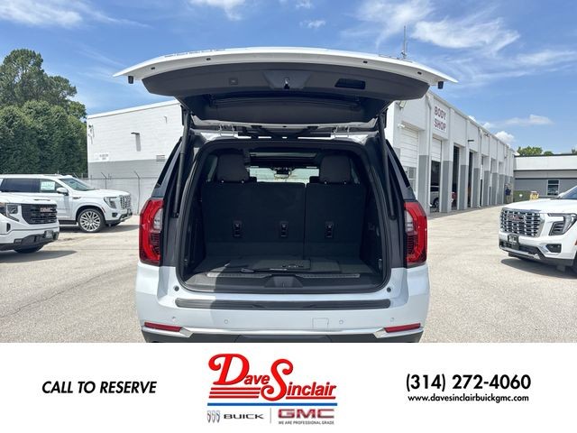 GMC Yukon Vehicle Full-screen Gallery Image 25