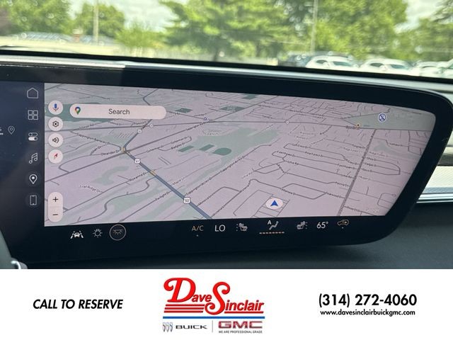 Buick Enclave Vehicle Full-screen Gallery Image 18