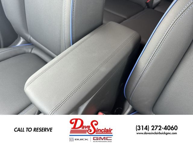 Buick Encore GX Vehicle Full-screen Gallery Image 20