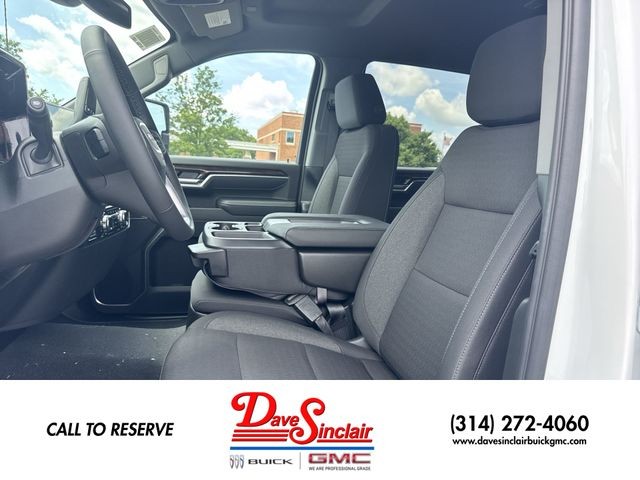 GMC Sierra 2500HD Vehicle Full-screen Gallery Image 11