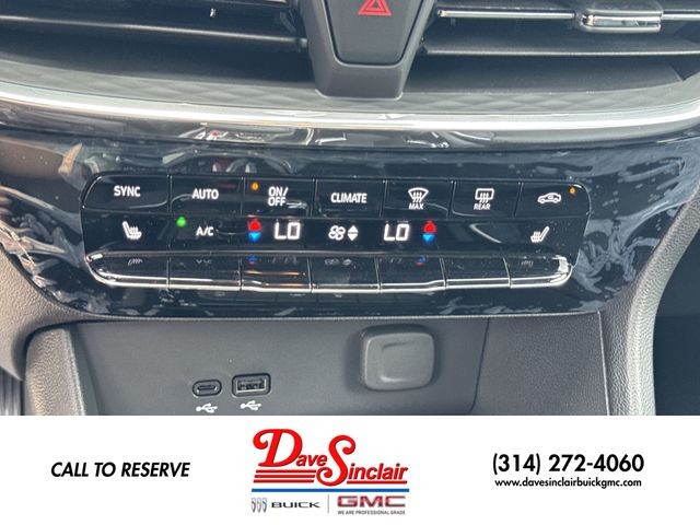 Buick Encore GX Vehicle Full-screen Gallery Image 18