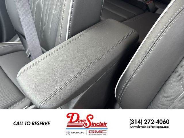 Buick Encore GX Vehicle Full-screen Gallery Image 20