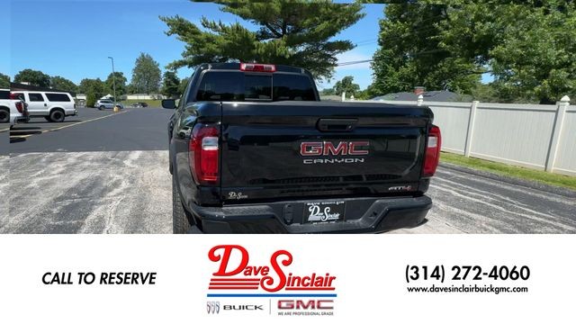 GMC Canyon Vehicle Full-screen Gallery Image 07