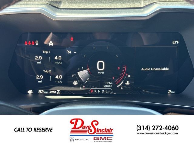 GMC Canyon Vehicle Full-screen Gallery Image 15
