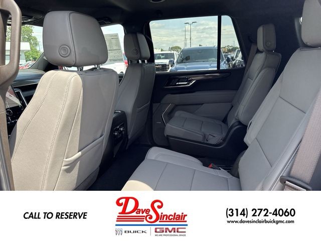 GMC Yukon Vehicle Full-screen Gallery Image 30