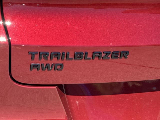 Chevrolet TrailBlazer Vehicle Full-screen Gallery Image 34