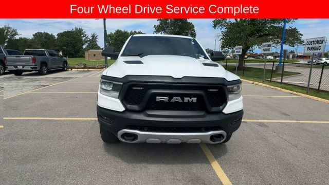 Ram 1500 Vehicle Full-screen Gallery Image 03