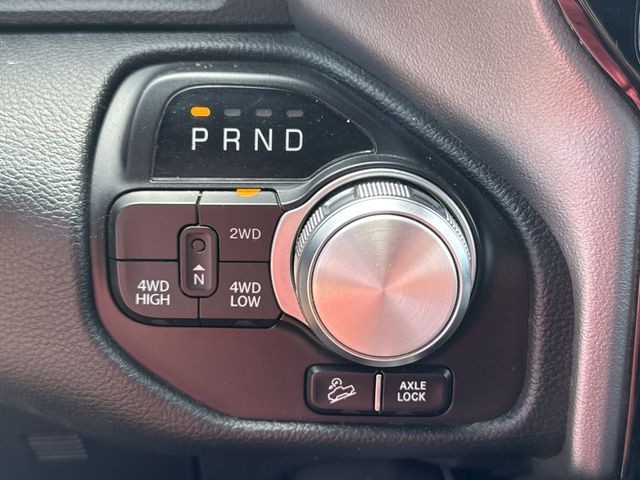 Ram 1500 Vehicle Full-screen Gallery Image 20
