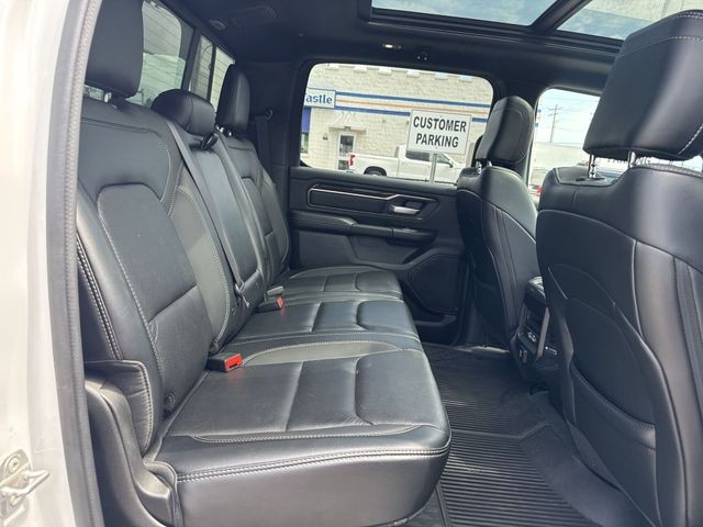 Ram 1500 Vehicle Full-screen Gallery Image 31