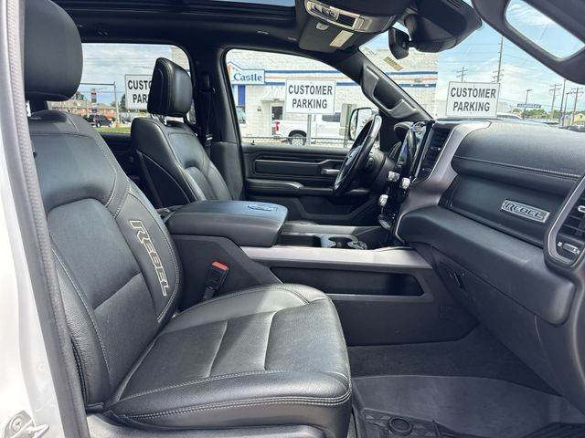 Ram 1500 Vehicle Full-screen Gallery Image 32
