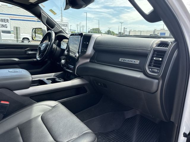 Ram 1500 Vehicle Full-screen Gallery Image 33