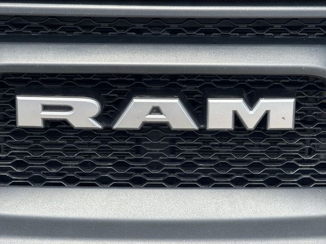 Ram 1500 Vehicle Full-screen Gallery Image 35