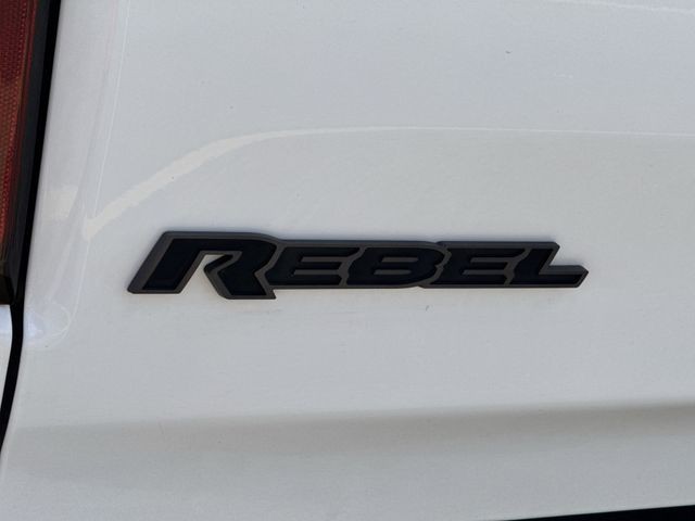 Ram 1500 Vehicle Full-screen Gallery Image 36