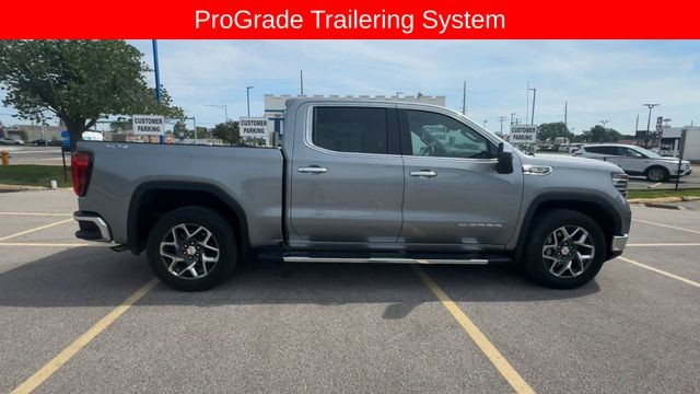 GMC Sierra 1500 Vehicle Full-screen Gallery Image 11