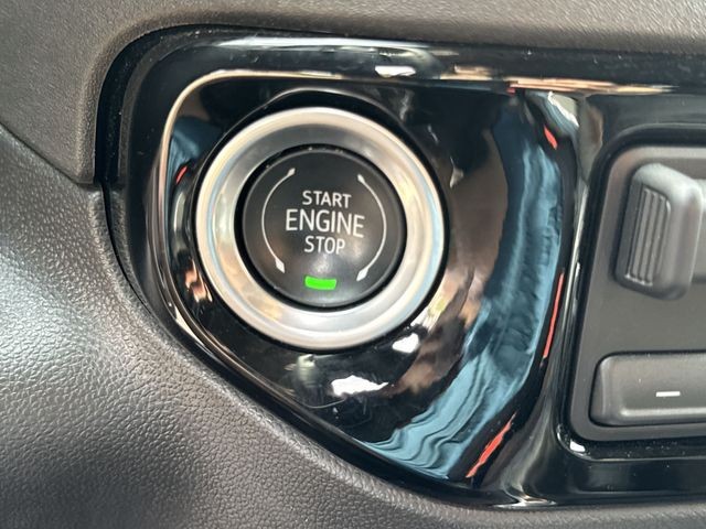 GMC Sierra 1500 Vehicle Full-screen Gallery Image 21
