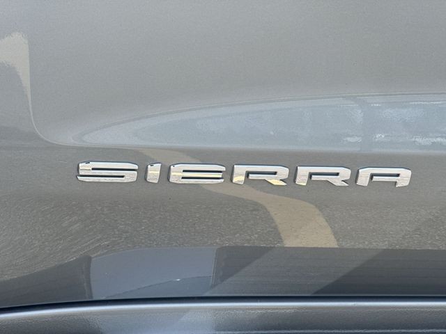 GMC Sierra 1500 Vehicle Full-screen Gallery Image 37