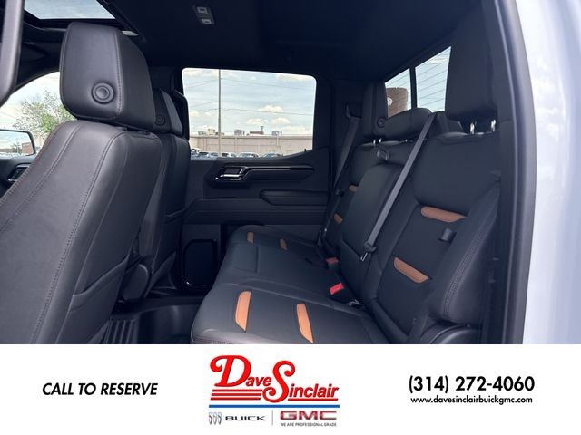 GMC Sierra 1500 Vehicle Full-screen Gallery Image 23