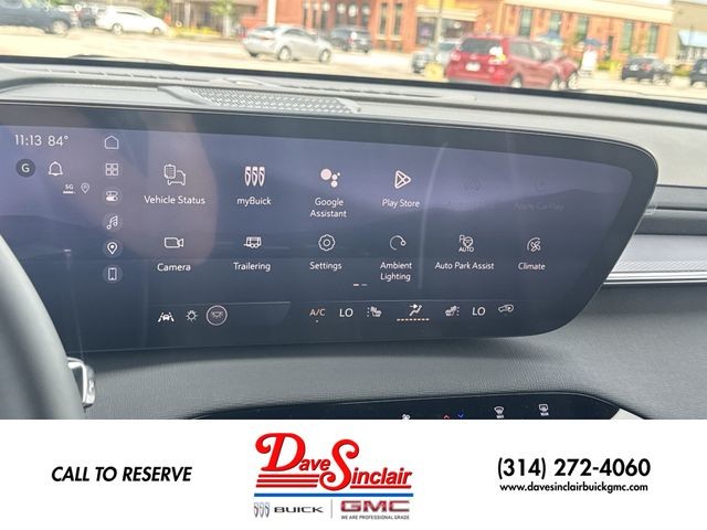 Buick Enclave Vehicle Full-screen Gallery Image 16