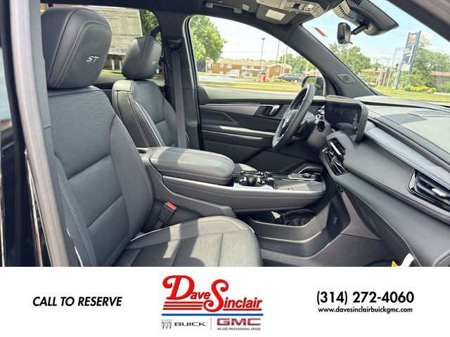 Buick Enclave Vehicle Full-screen Gallery Image 26