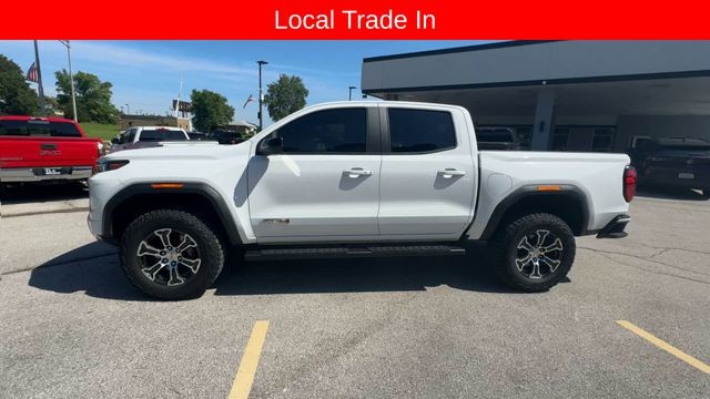 GMC Canyon Vehicle Full-screen Gallery Image 06