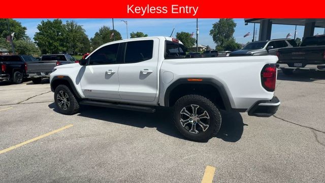GMC Canyon Vehicle Full-screen Gallery Image 07
