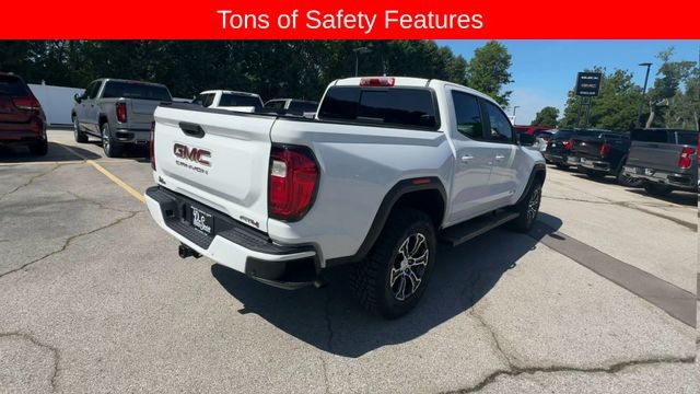 GMC Canyon Vehicle Full-screen Gallery Image 10