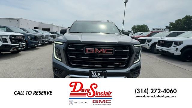 GMC Yukon Vehicle Full-screen Gallery Image 03