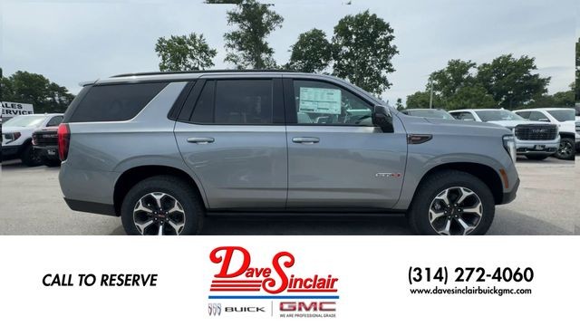 GMC Yukon Vehicle Full-screen Gallery Image 09