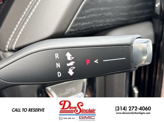 GMC Yukon Vehicle Full-screen Gallery Image 20
