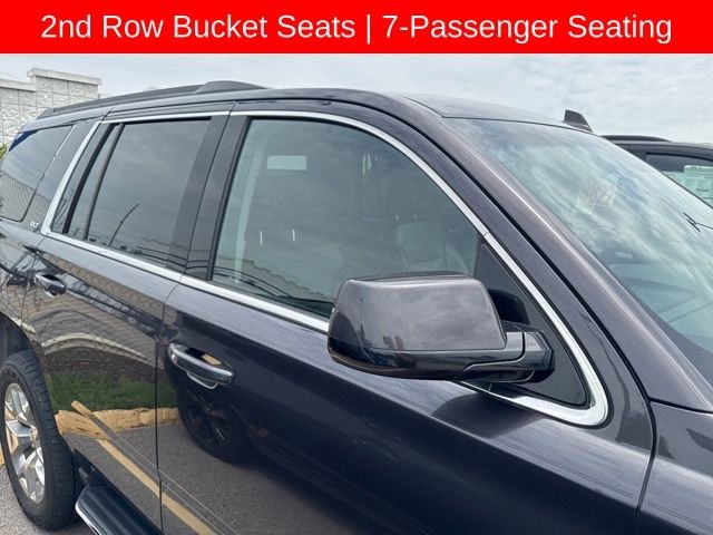 GMC Yukon Vehicle Full-screen Gallery Image 06