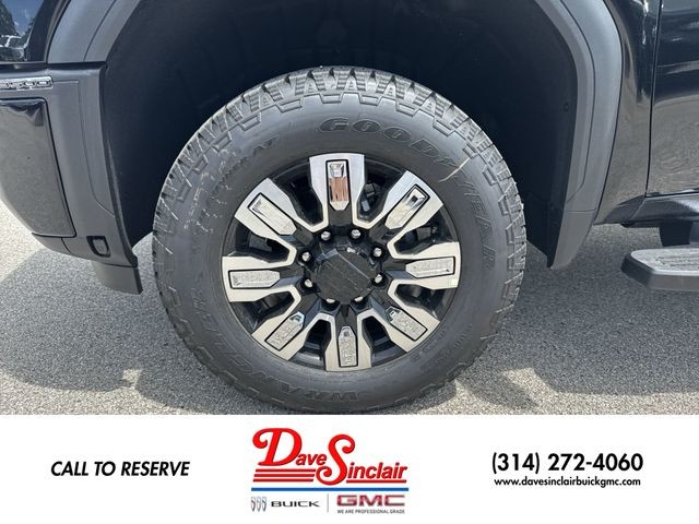 GMC Sierra 3500HD Vehicle Full-screen Gallery Image 10