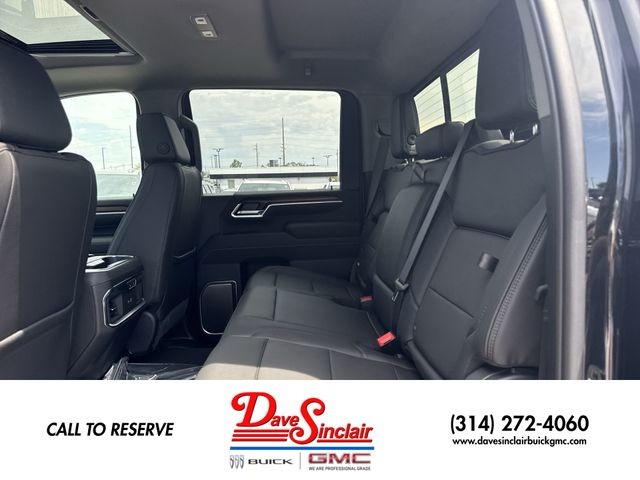 GMC Sierra 3500HD Vehicle Full-screen Gallery Image 23
