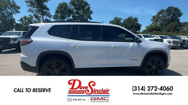 GMC Acadia Vehicle Full-screen Gallery Image 09