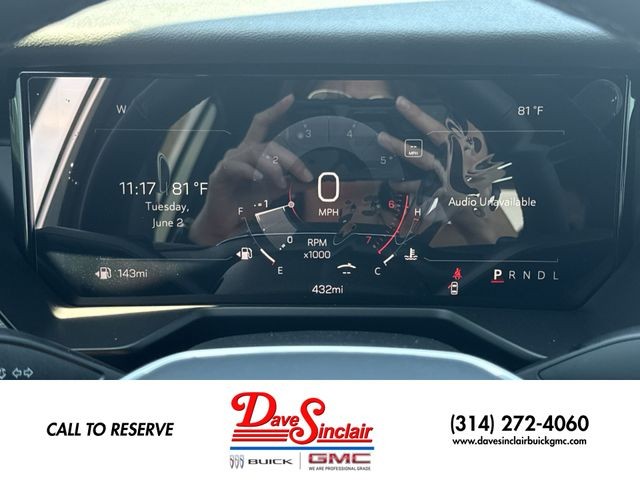 GMC Acadia Vehicle Full-screen Gallery Image 15