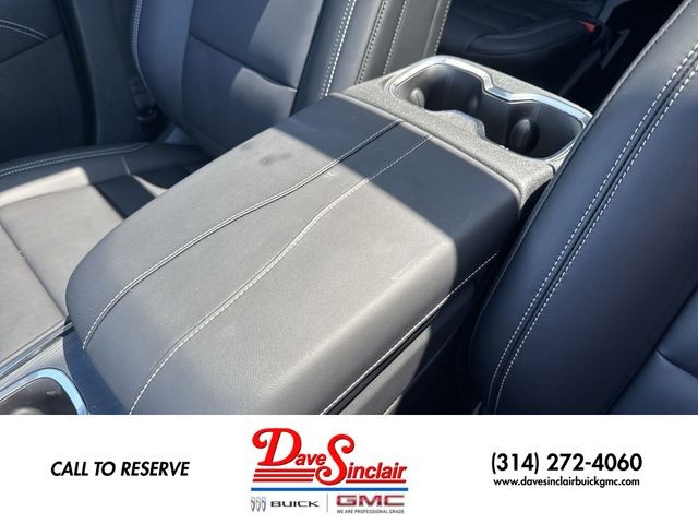 GMC Acadia Vehicle Full-screen Gallery Image 21