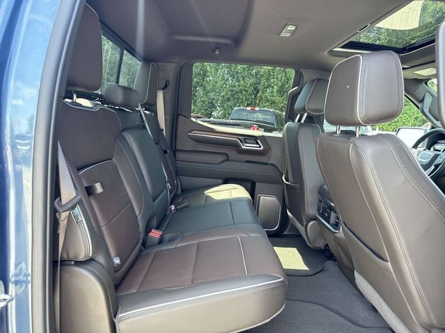 GMC Sierra 1500 Vehicle Full-screen Gallery Image 32