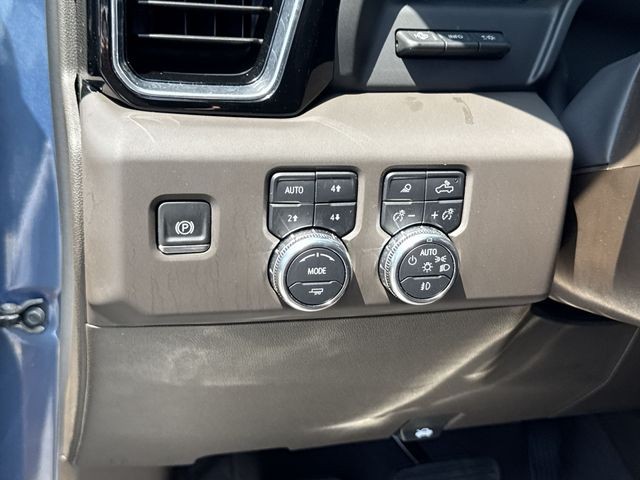 GMC Sierra 1500 Vehicle Full-screen Gallery Image 40