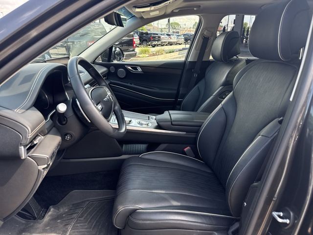 Genesis GV80 Vehicle Full-screen Gallery Image 24