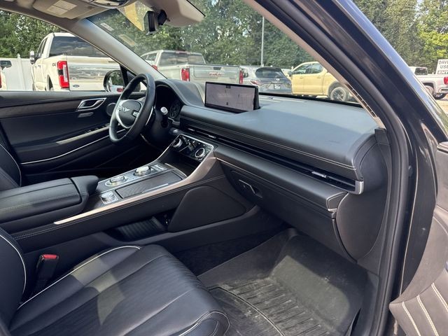 Genesis GV80 Vehicle Full-screen Gallery Image 34