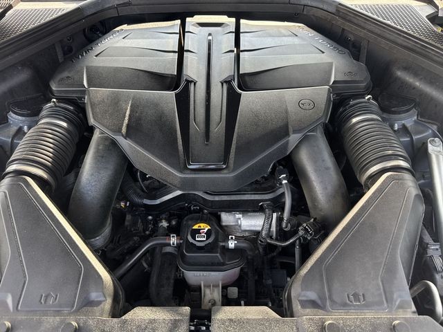 Genesis GV80 Vehicle Full-screen Gallery Image 35
