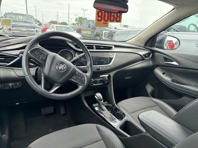 Buick Encore GX Vehicle Full-screen Gallery Image 11