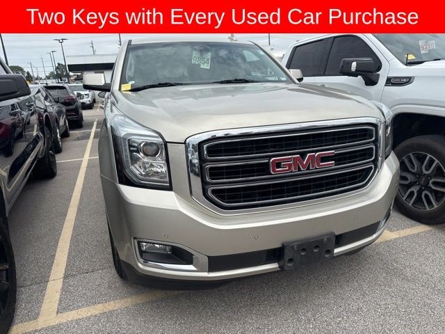 GMC Yukon Vehicle Full-screen Gallery Image 06